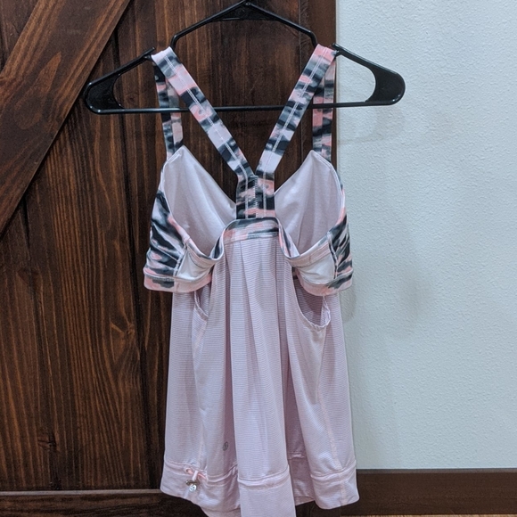 Lululemon Top - Picture 2 of 4